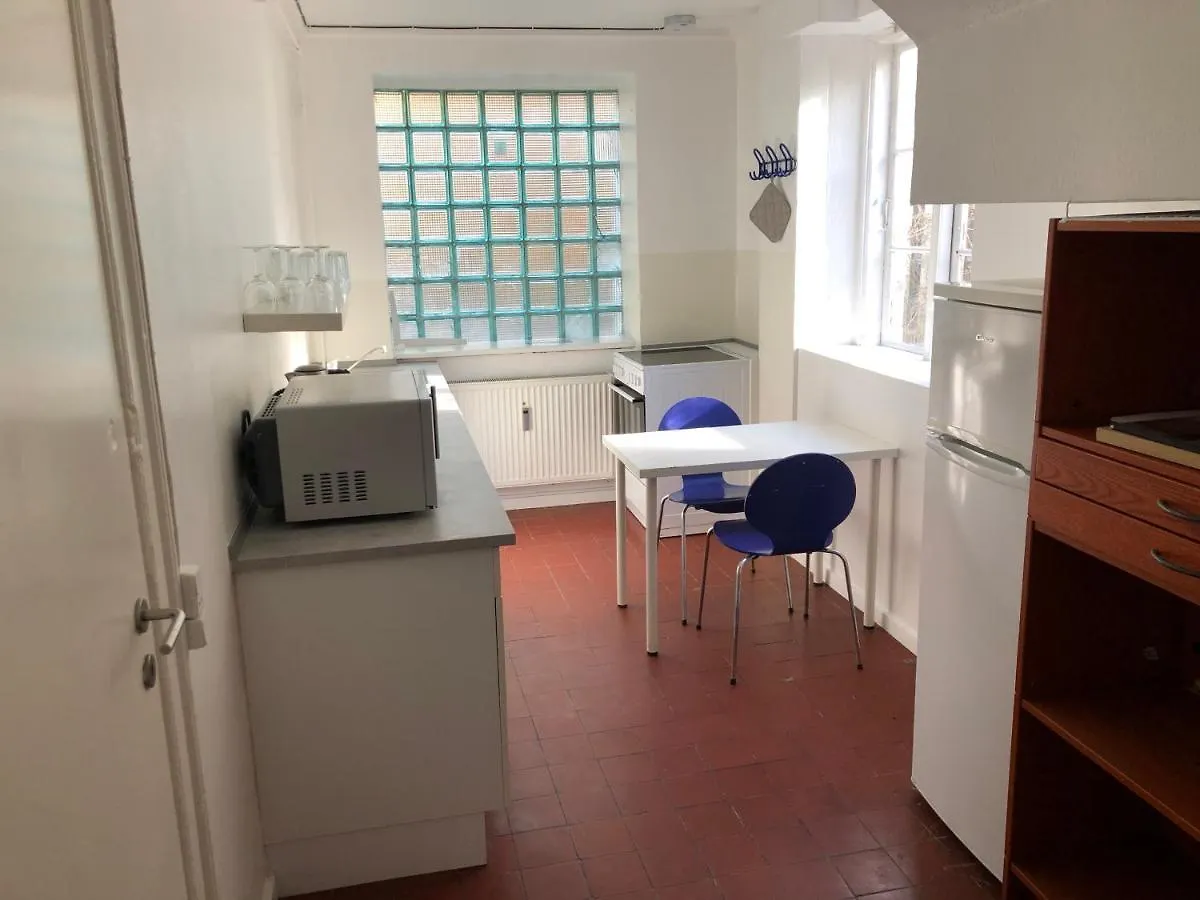 Hostel Rooms In Quiet White Villa Apartment Hortensiavej 8 On Frederiksberg C Copenhagen