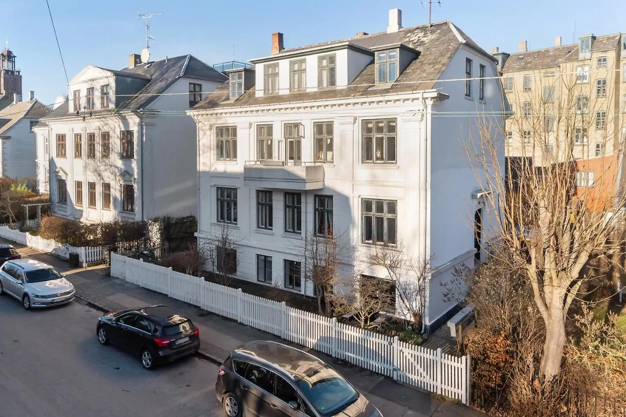 Rooms In Quiet White Villa Apartment Hortensiavej 8 On Frederiksberg C Kodaň 0*,  Dánsko